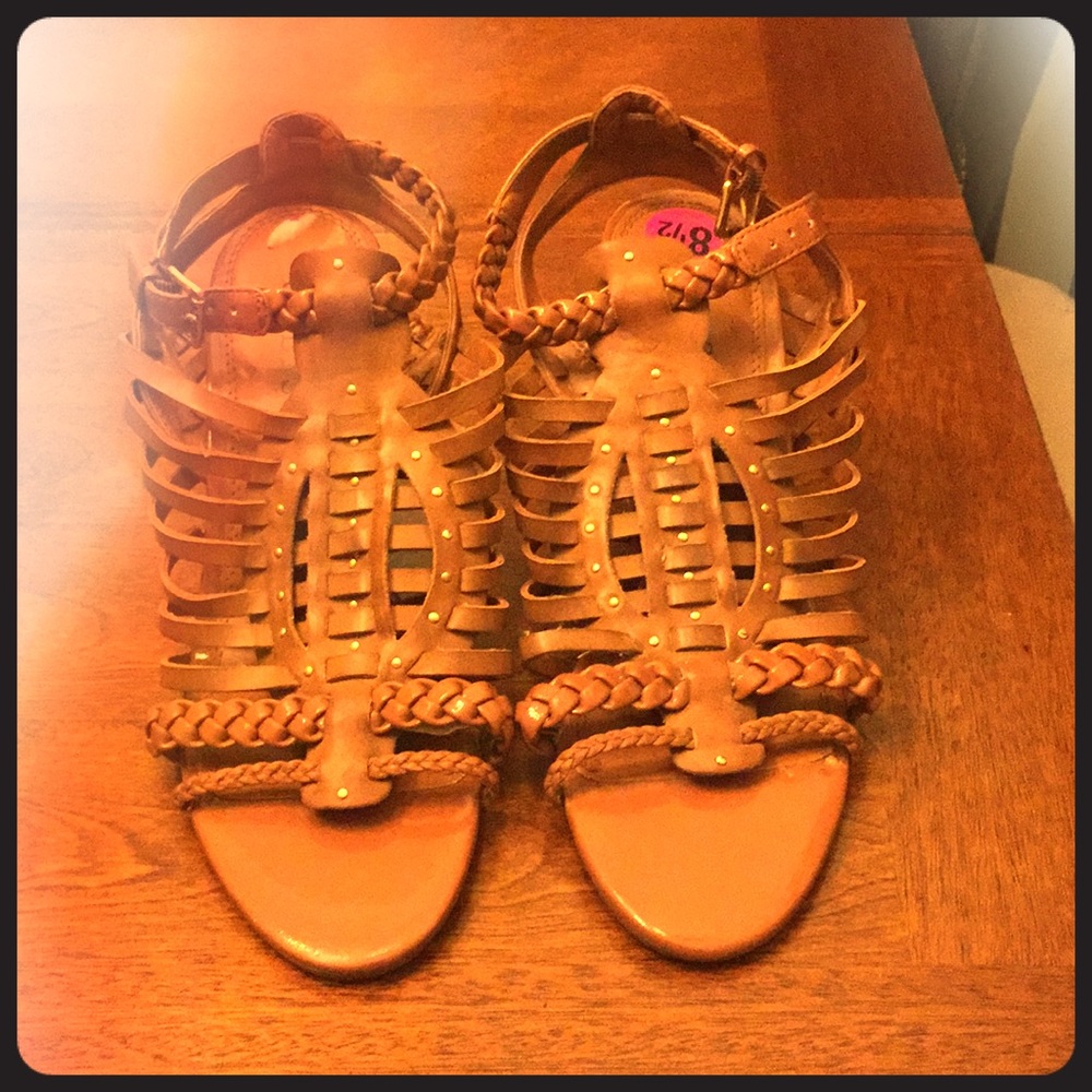 Shoes size 10